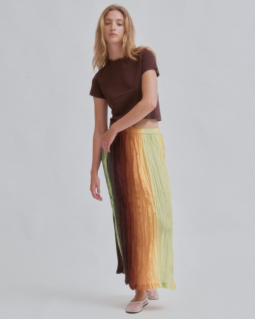 Hand Pleated Skirt in Gradient – SAYAKA DAVIS NEW YORK, image size:1080x1350