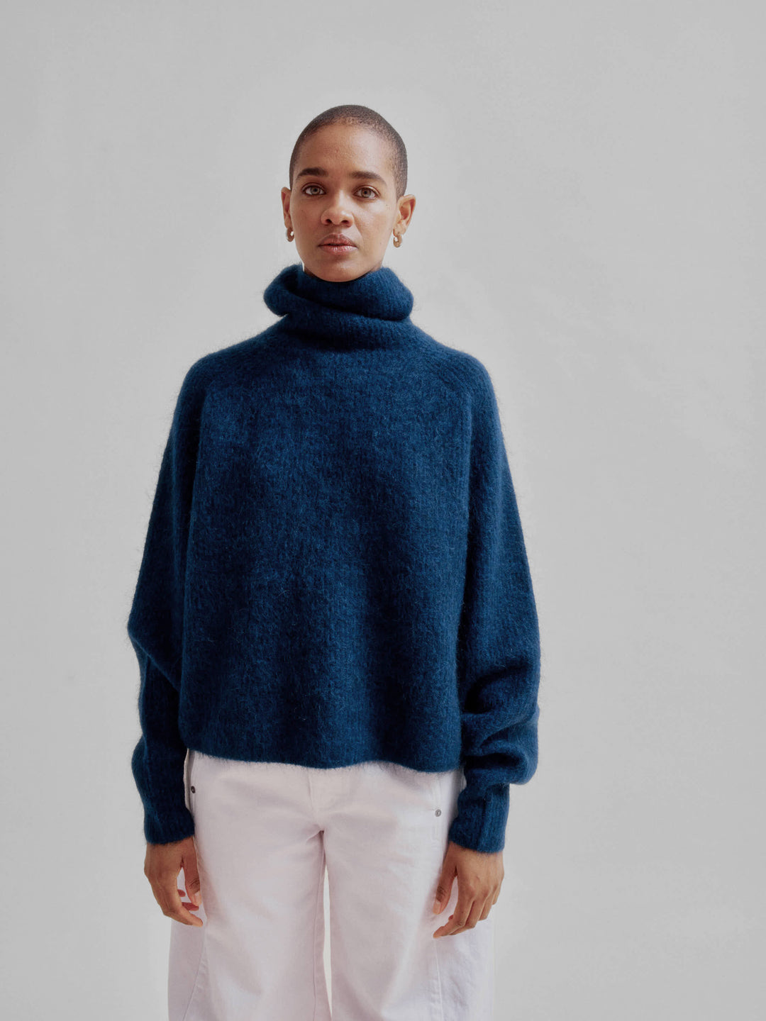 Mohair Highneck in Midnight Blue – SAYAKA DAVIS NEW YORK